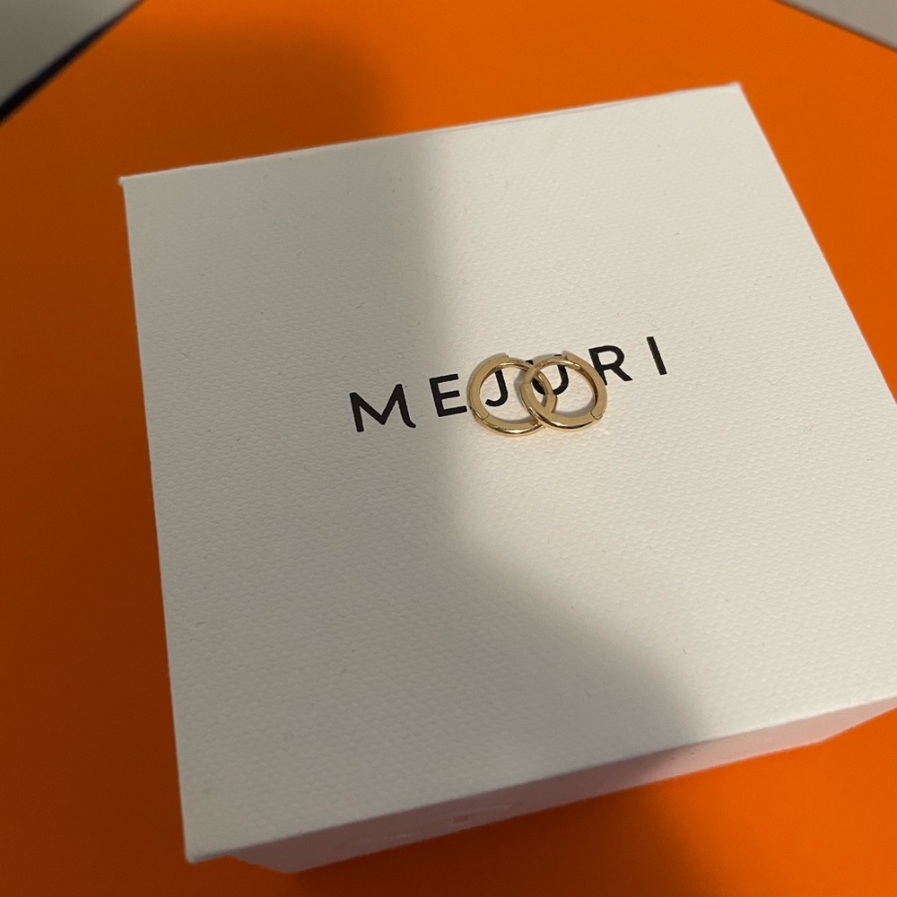 Mejuri 14k gold mini hoops